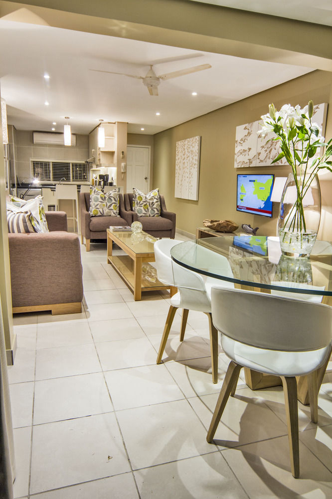 Apartment 14 The Shades - By In Umhlanga *